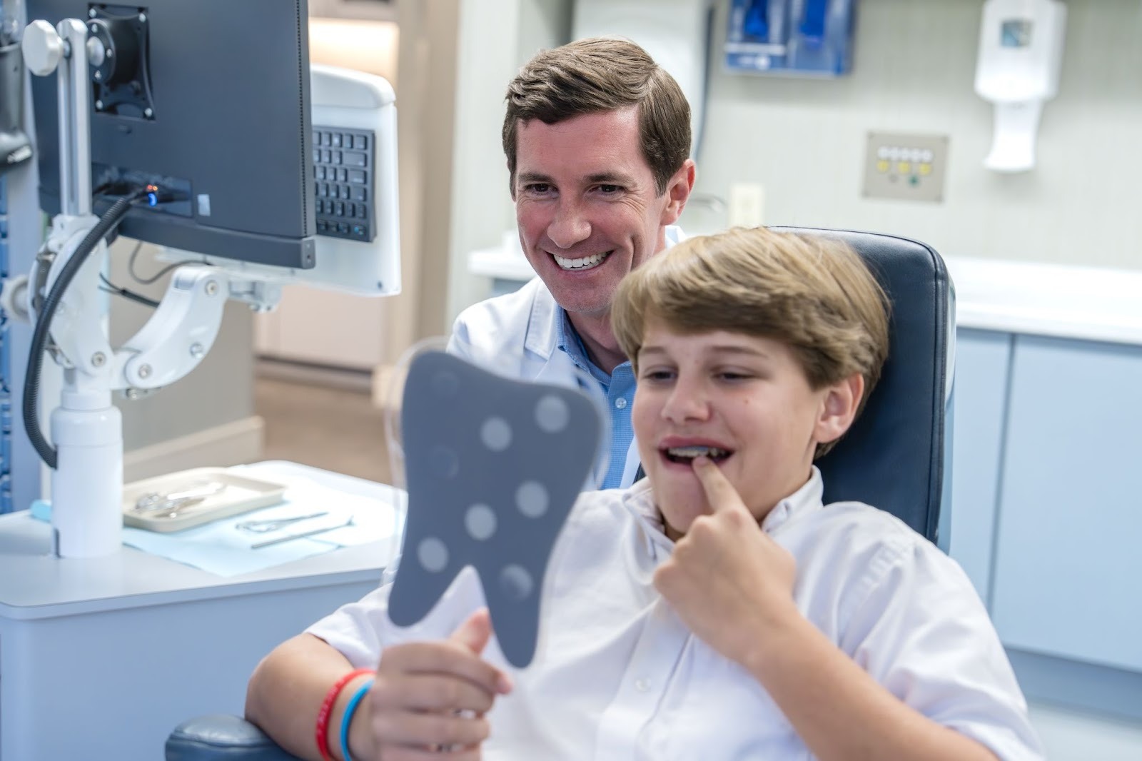 Your Survival Guide for Braces Care on Sick Days